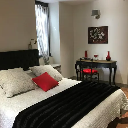 Renovated With Shared Pool In Lauragais Mont-d'Astarac